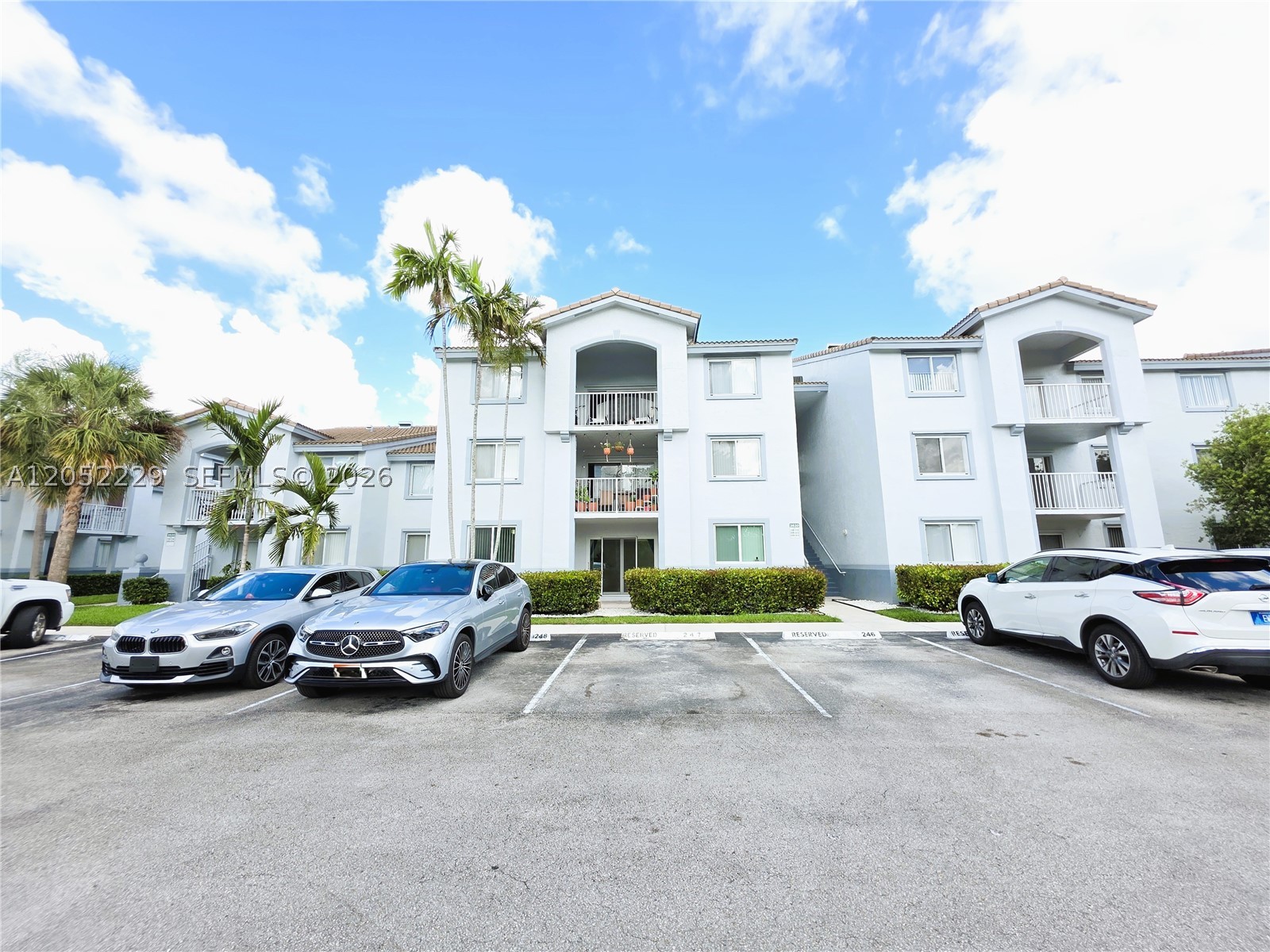 2620 S University Dr #111, Davie FL 33328