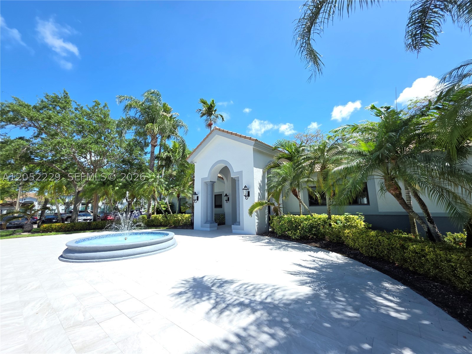 2620 S University Dr #111, Davie FL 33328