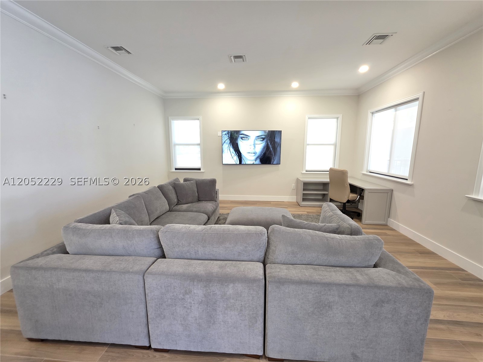 2620 S University Dr #111, Davie FL 33328
