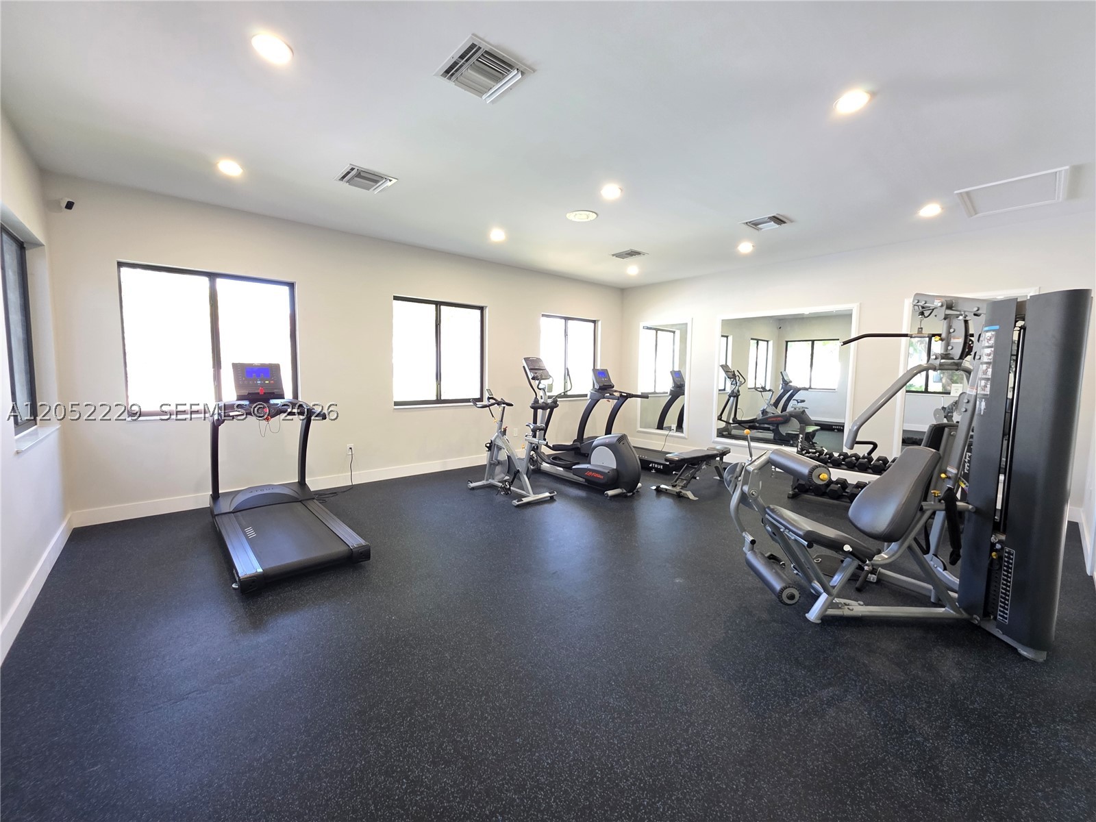 2620 S University Dr #111, Davie FL 33328