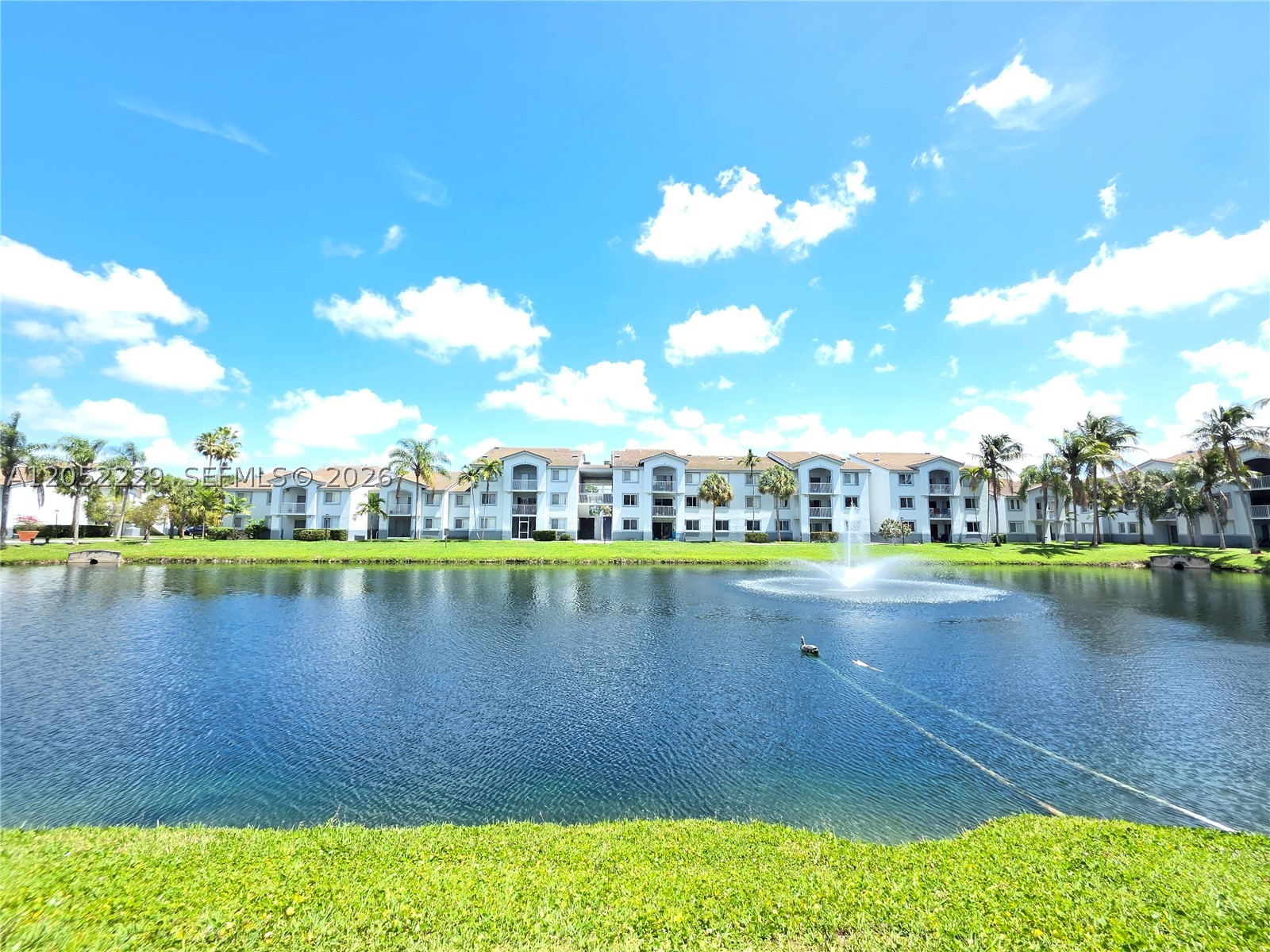 2620 S University Dr #111, Davie FL 33328
