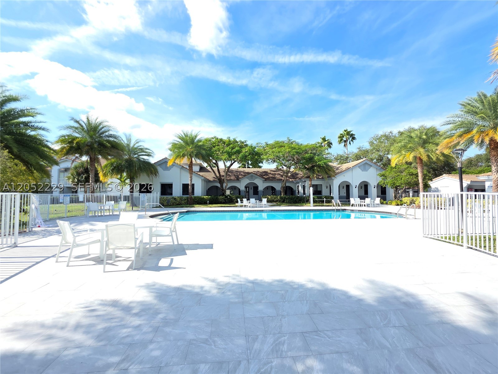 2620 S University Dr #111, Davie FL 33328