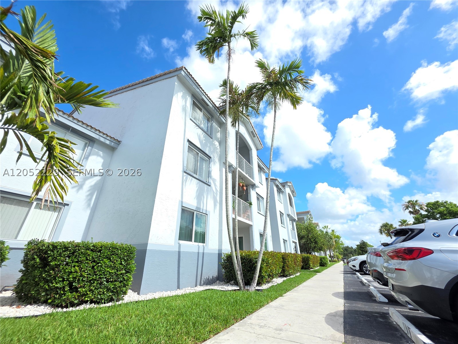 2620 S University Dr #111, Davie FL 33328