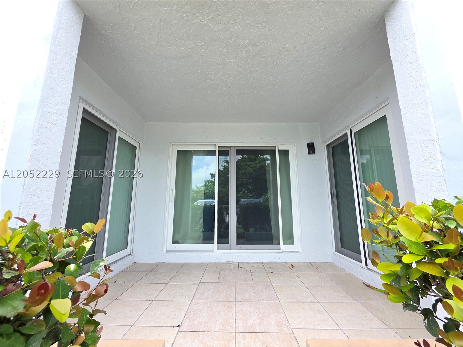 2620 S University Dr #111, Davie FL 33328