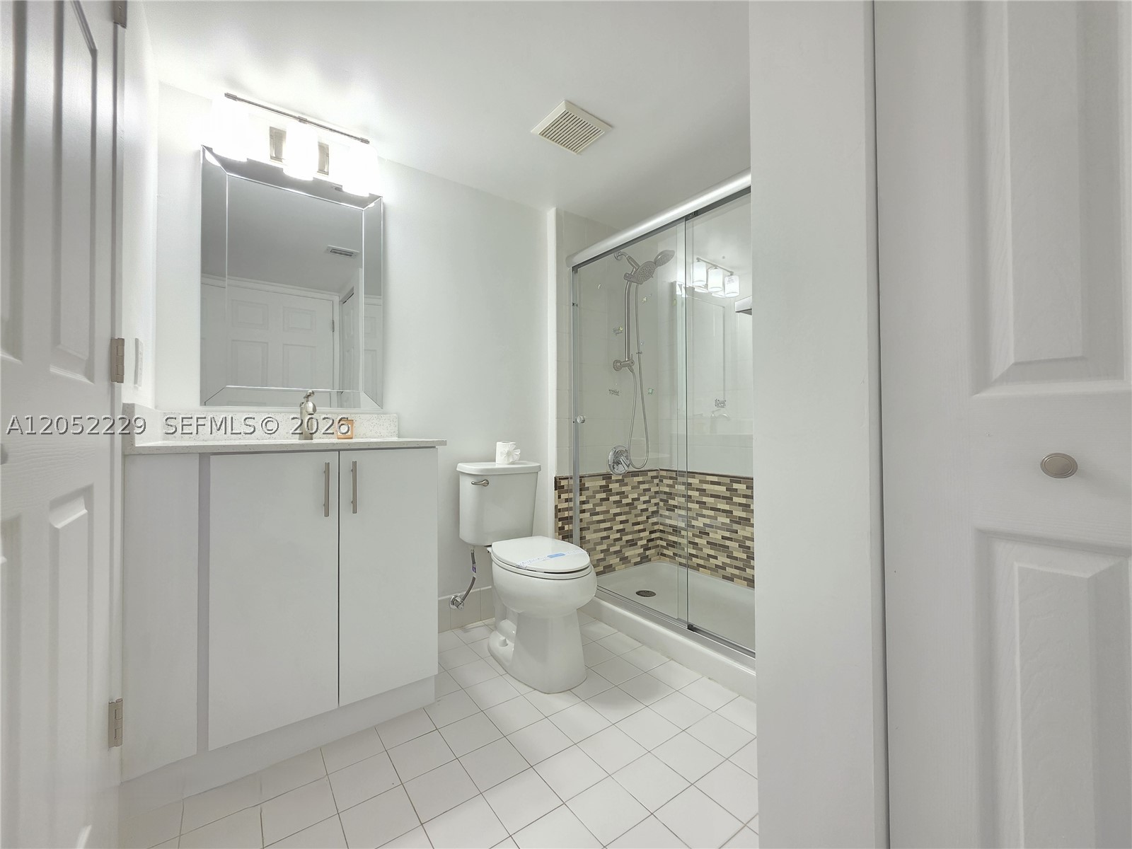 2620 S University Dr #111, Davie FL 33328