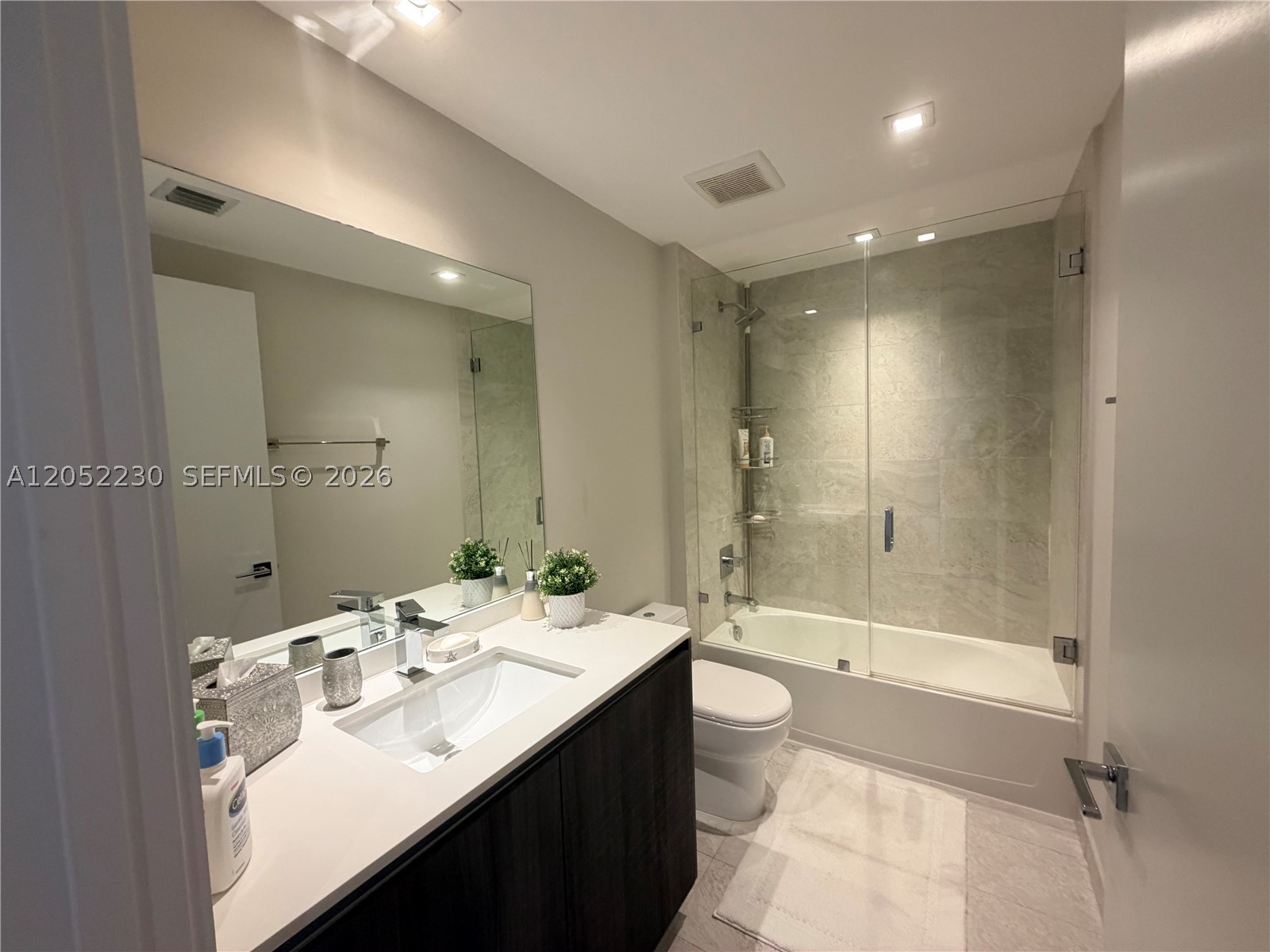 488 NE 18th St #3210, Miami FL 33132