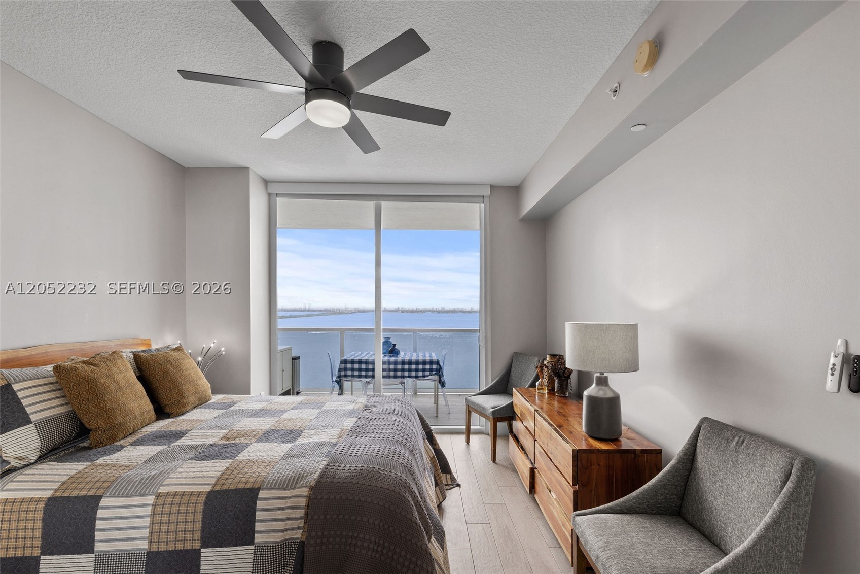 600 NE 27th St #2202, Miami FL 33137