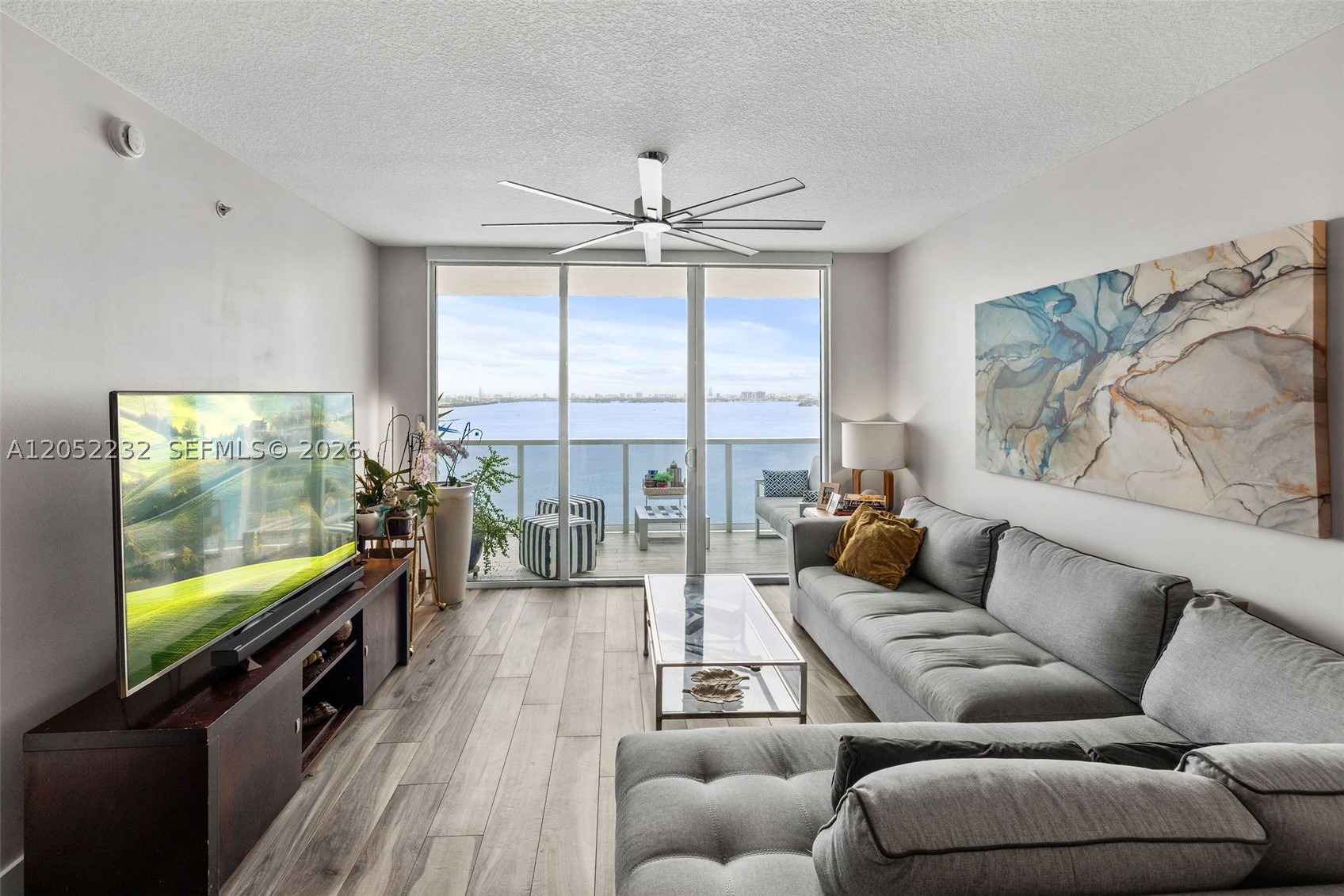 600 NE 27th St #2202, Miami FL 33137