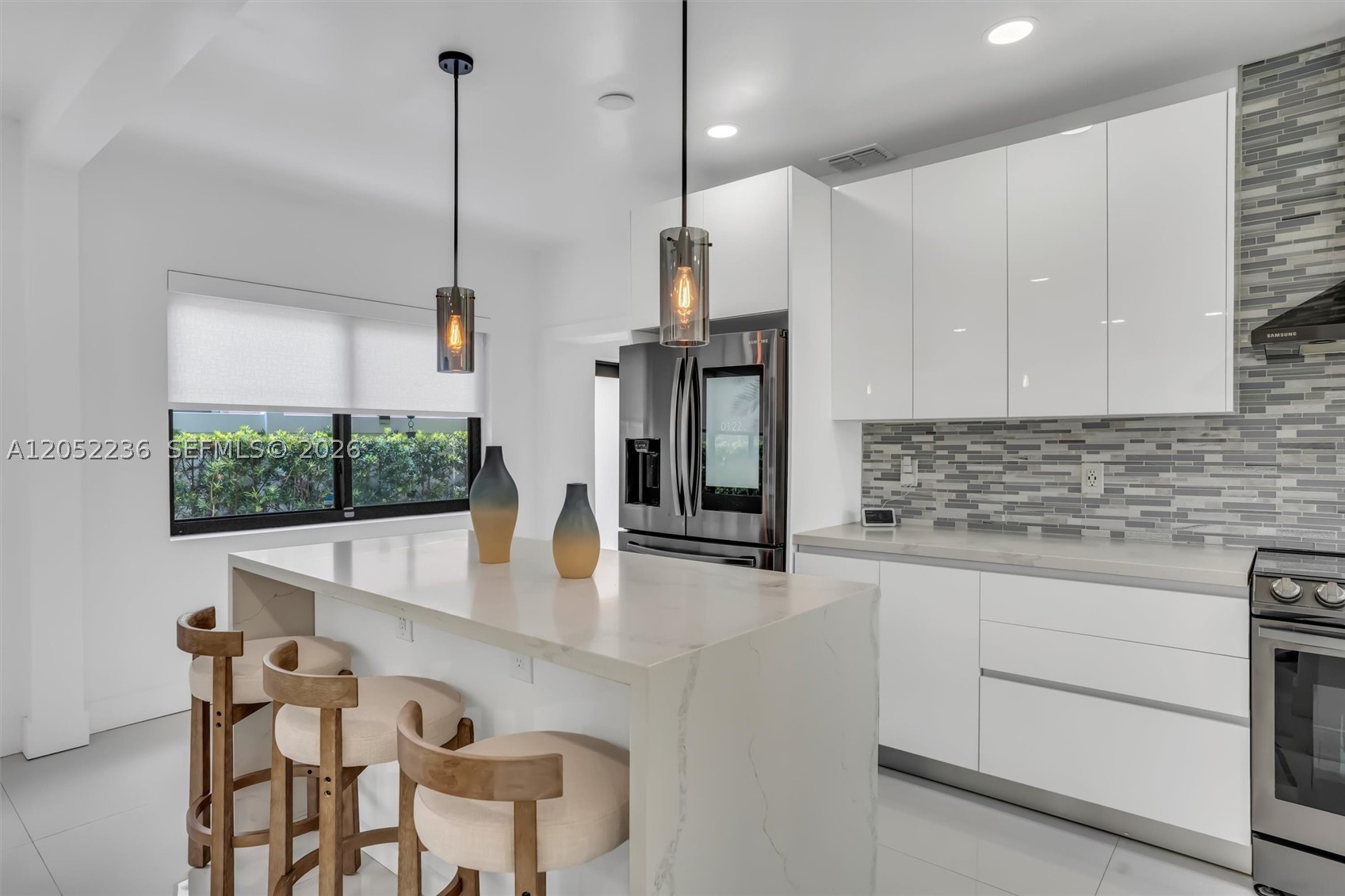 2484 SW 25th St, Miami FL 33133