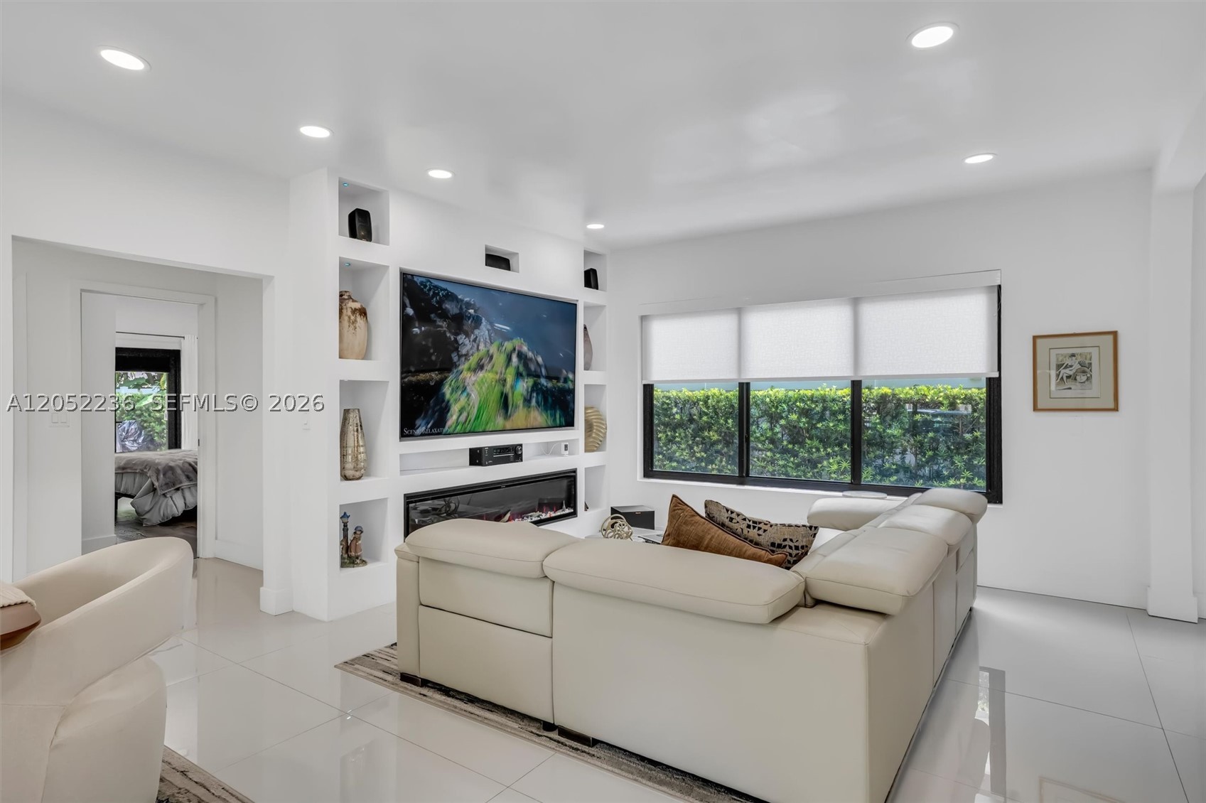 2484 SW 25th St, Miami FL 33133