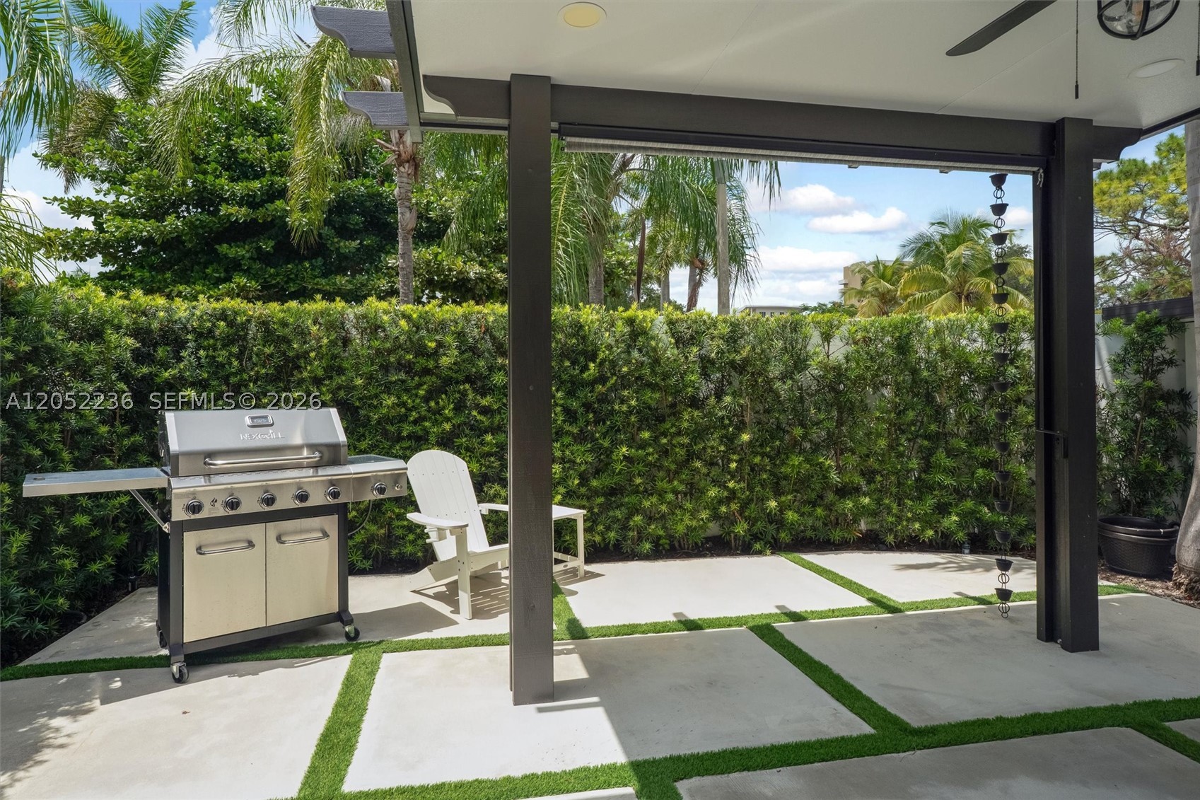 2484 SW 25th St, Miami FL 33133