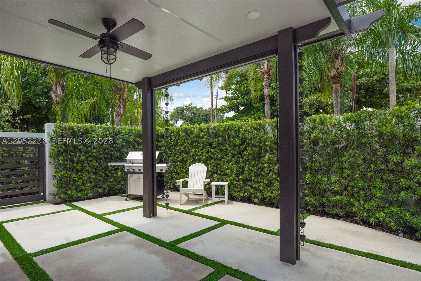 2484 SW 25th St, Miami FL 33133