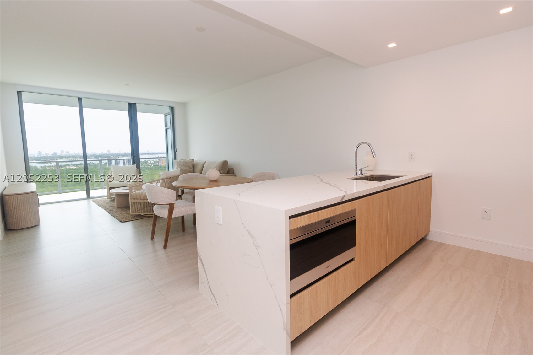 2411 Laguna Circle #1704, North Miami FL 33181