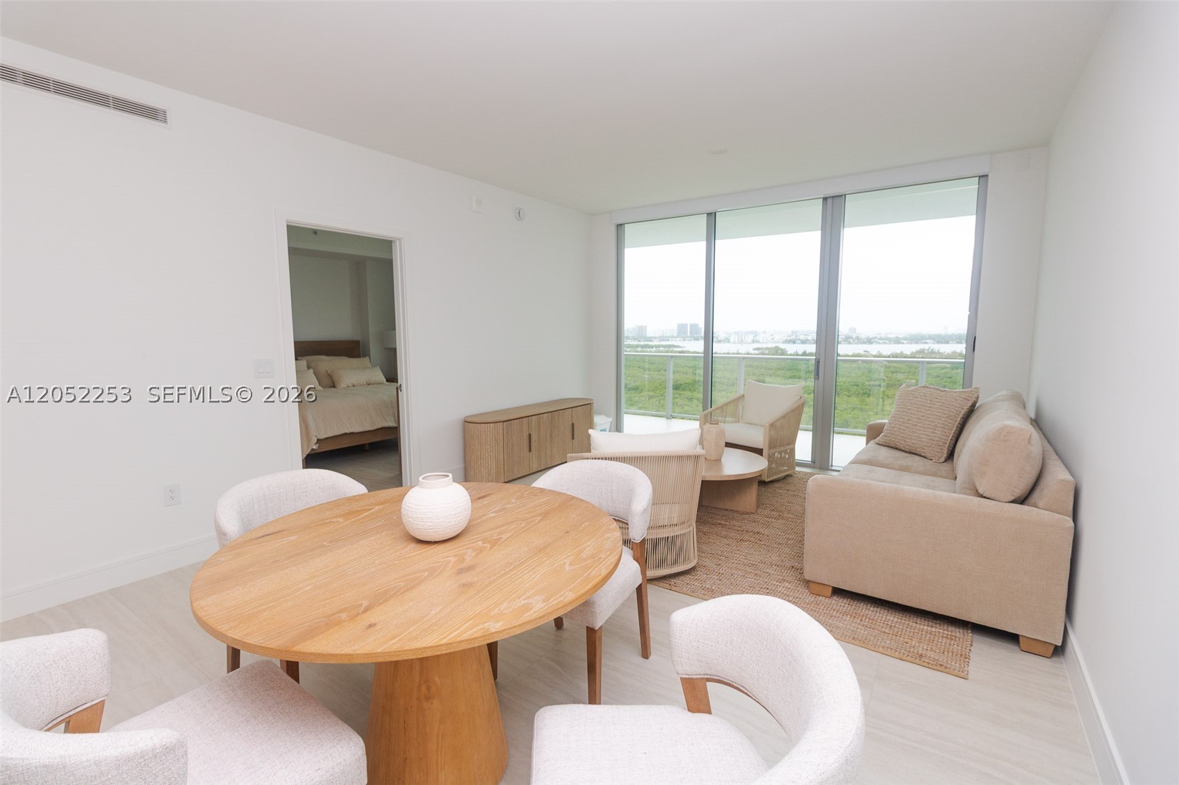 2411 Laguna Circle #1704, North Miami FL 33181