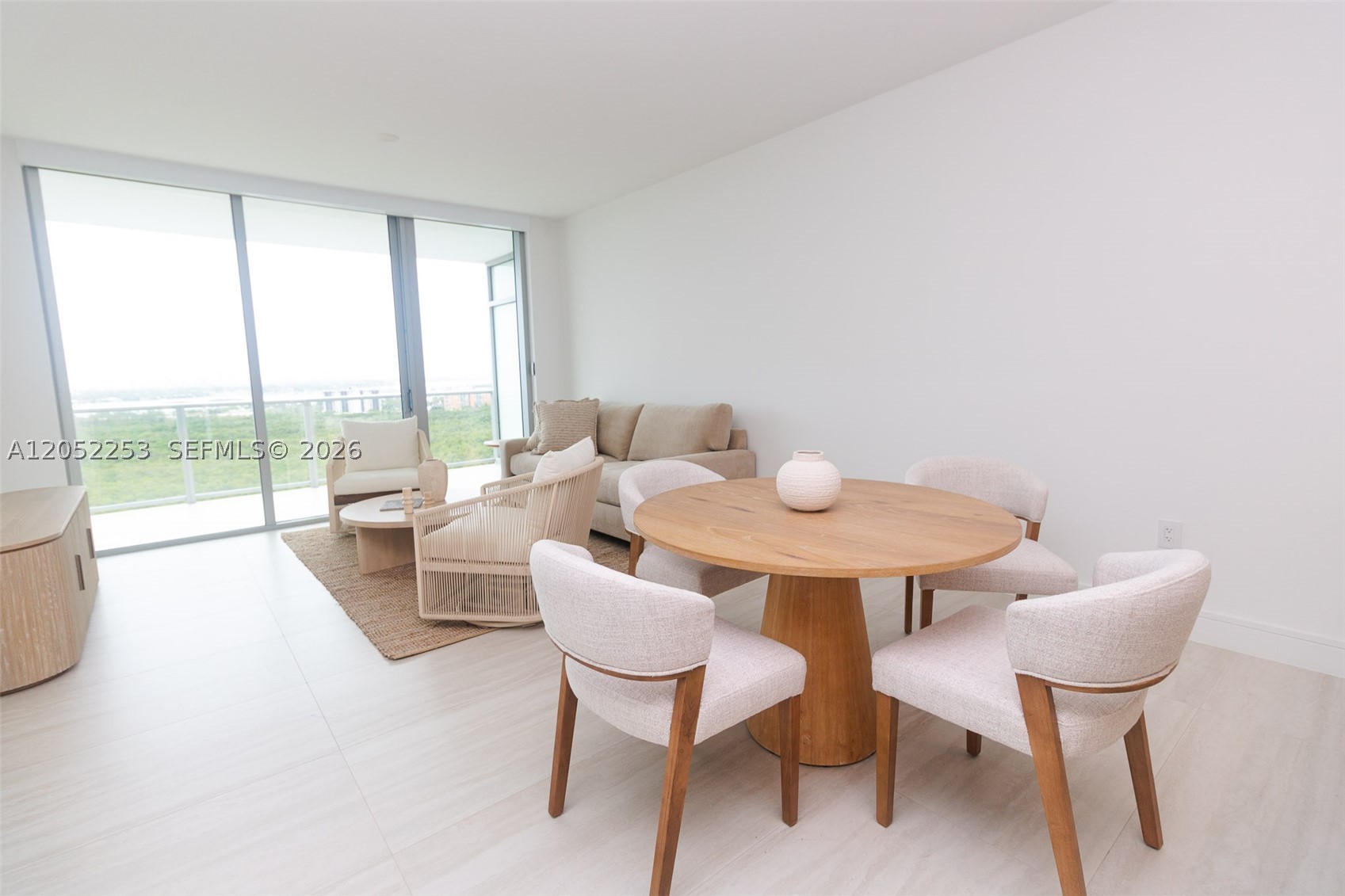 2411 Laguna Circle #1704, North Miami FL 33181