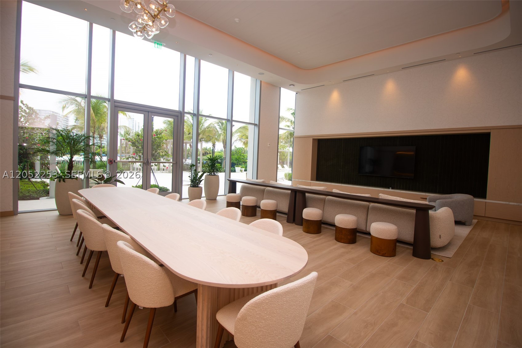 2411 Laguna Circle #1704, North Miami FL 33181