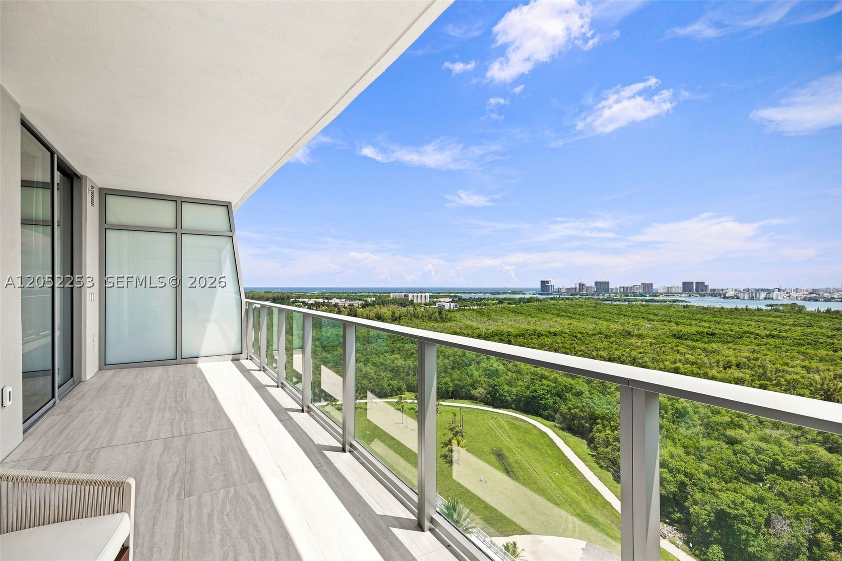 2411 Laguna Circle #1704, North Miami FL 33181