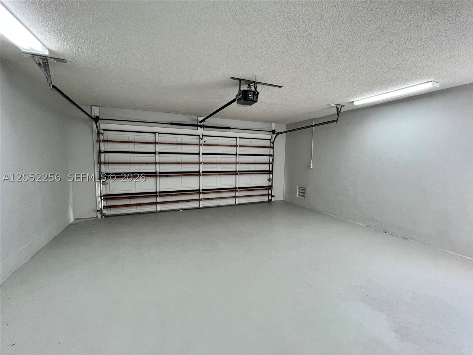 240 SE 7th St, Dania Beach FL 33004