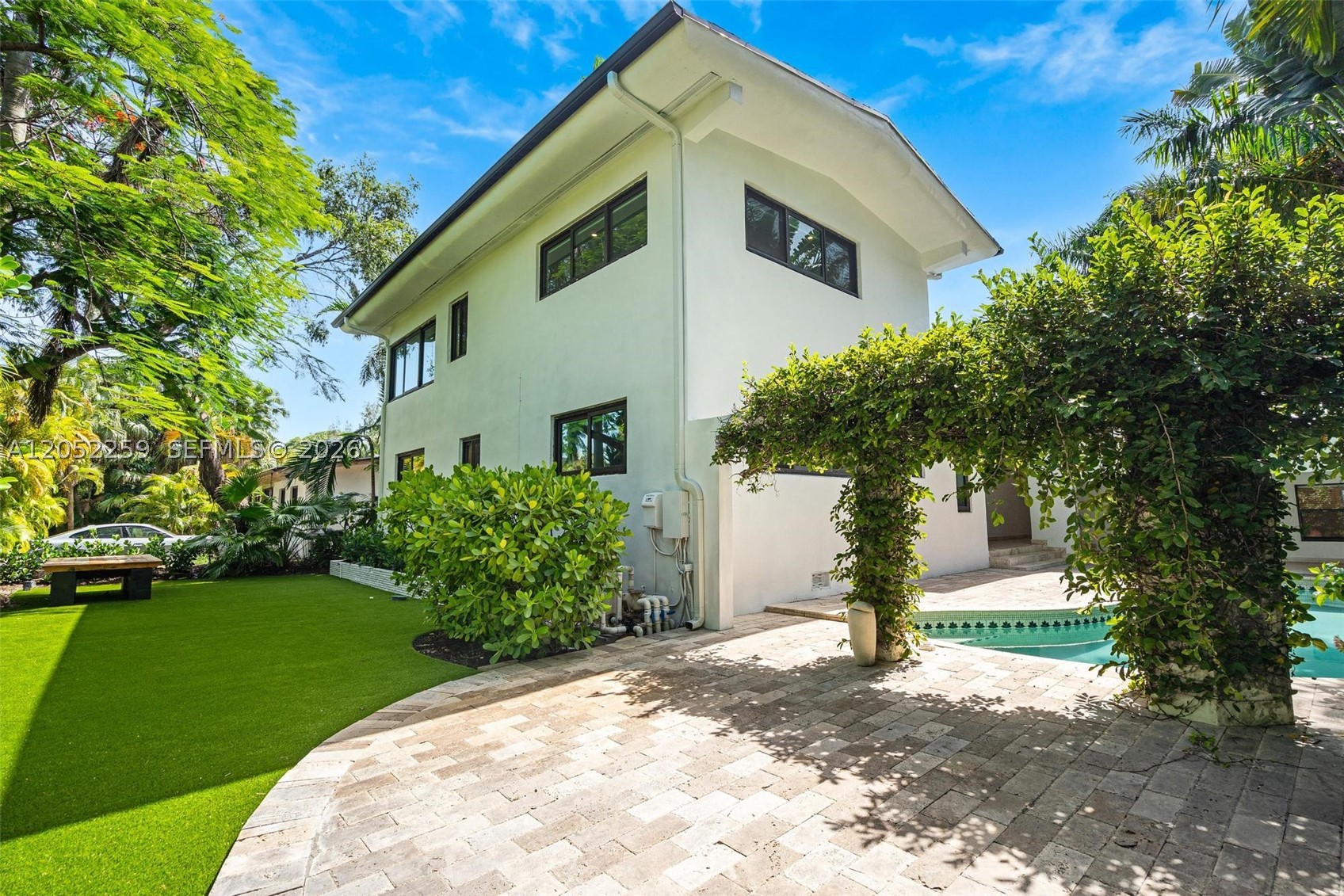 7810 Beachview Dr, North Bay Village FL 33141