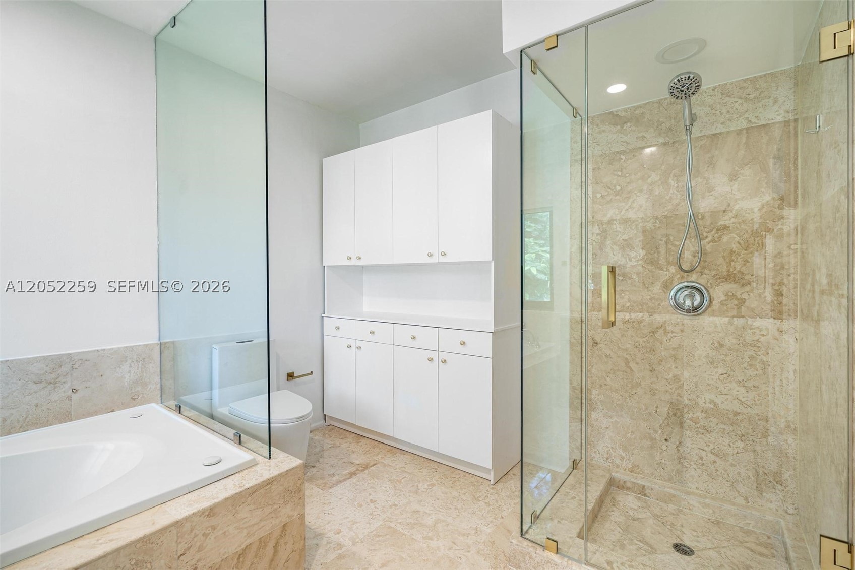 7810 Beachview Dr, North Bay Village FL 33141