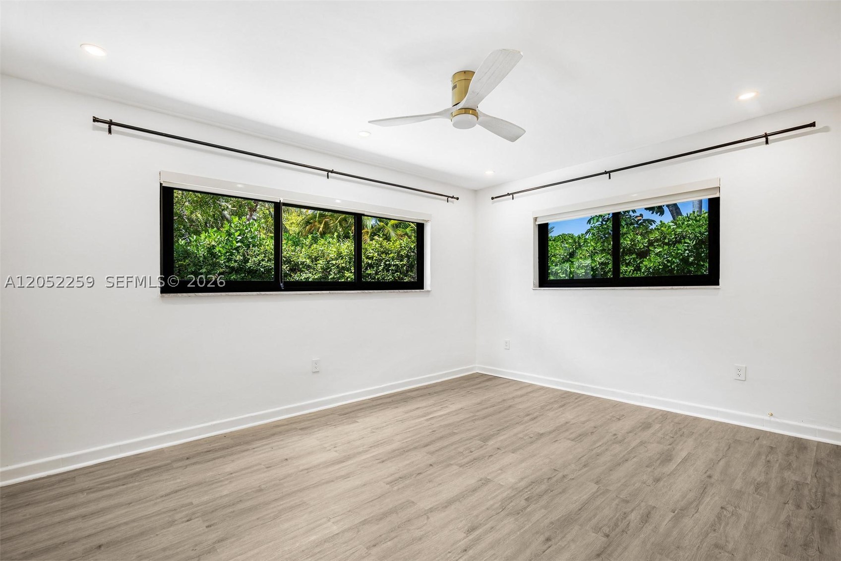 7810 Beachview Dr, North Bay Village FL 33141