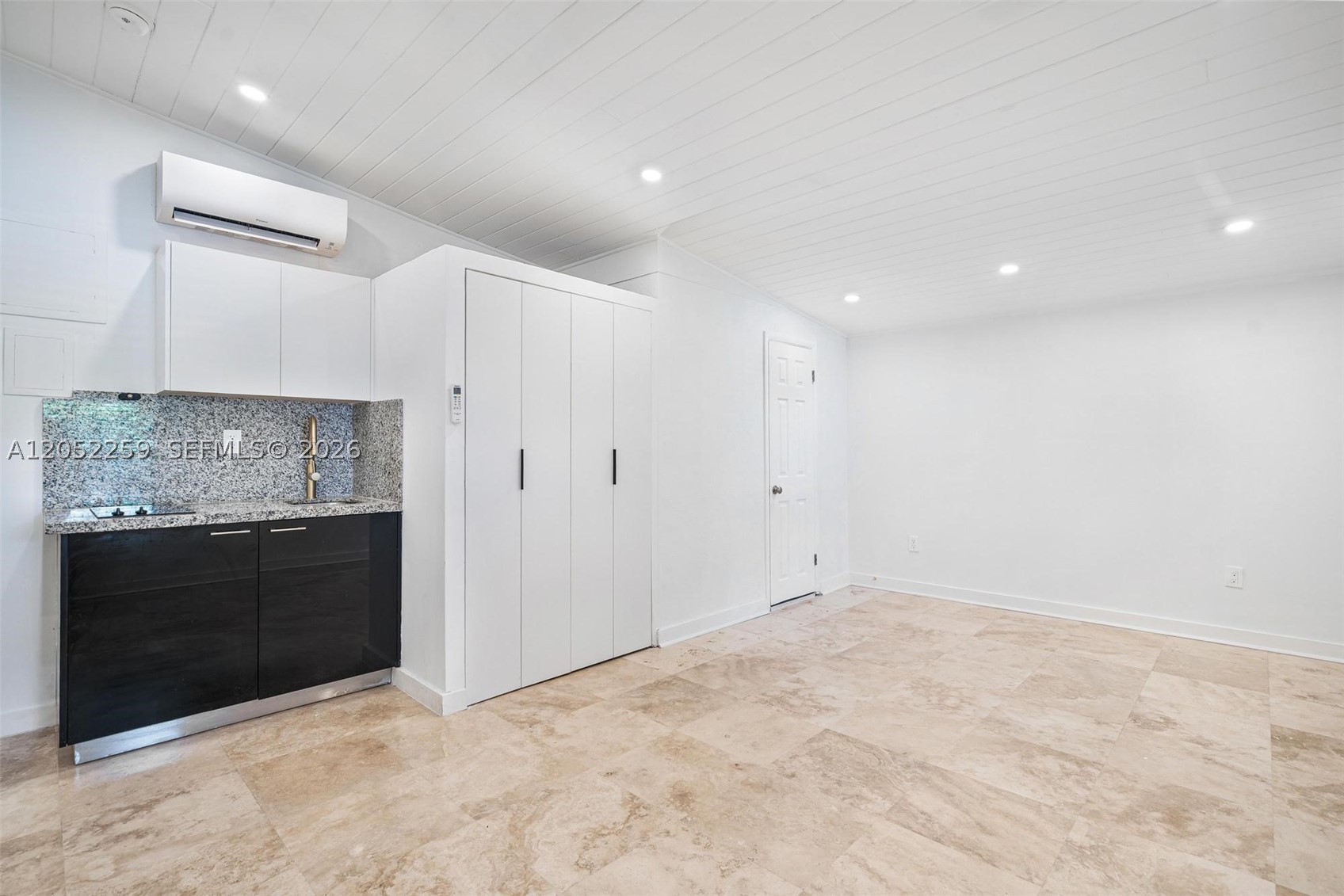 7810 Beachview Dr, North Bay Village FL 33141