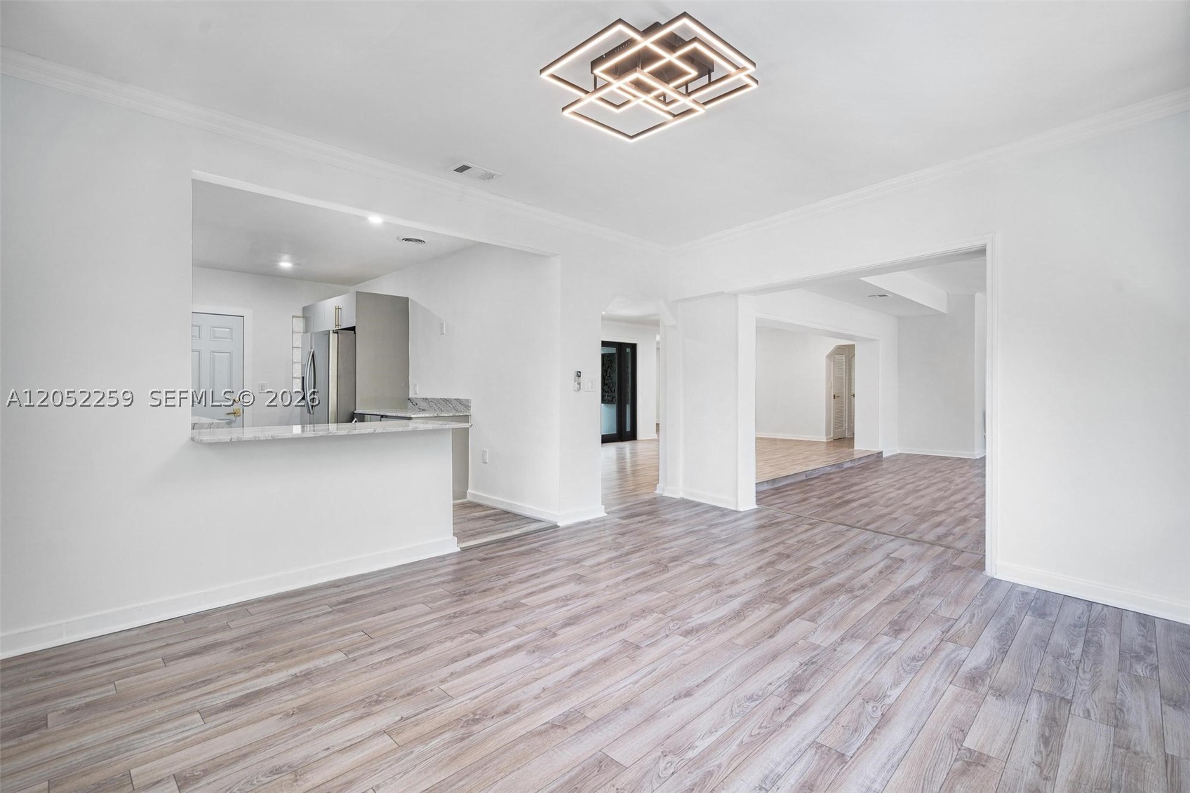 7810 Beachview Dr, North Bay Village FL 33141