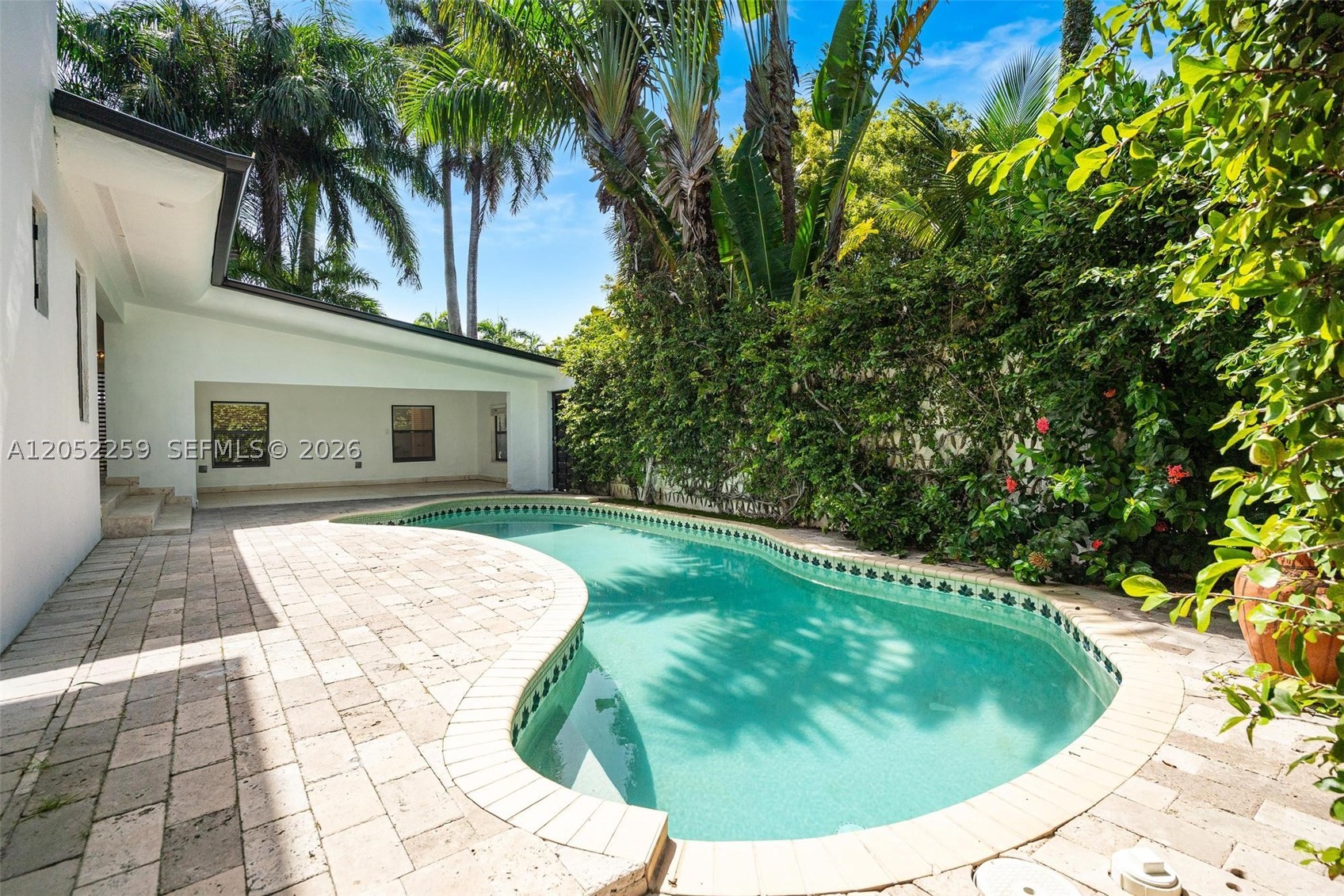 7810 Beachview Dr, North Bay Village FL 33141