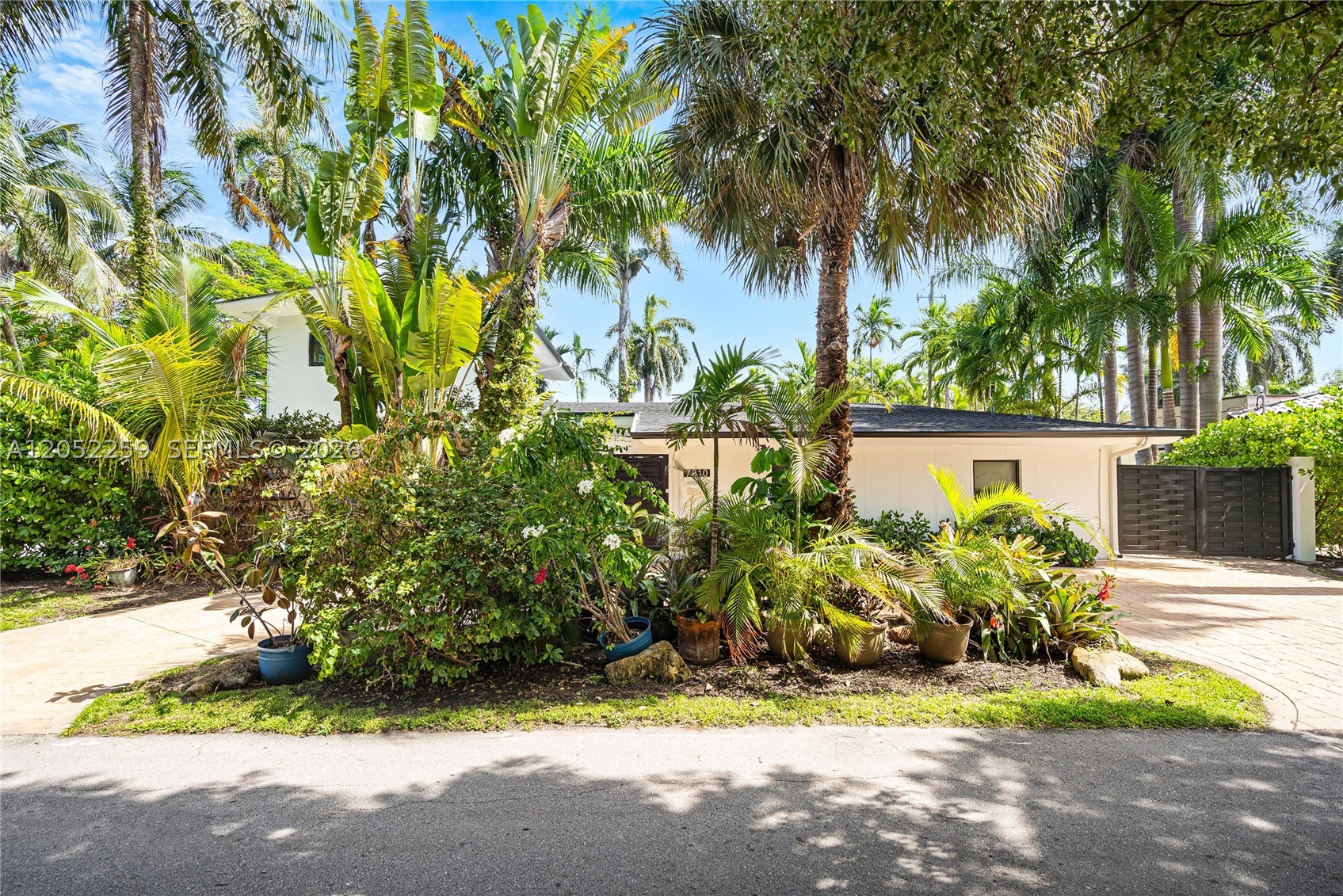 7810 Beachview Dr, North Bay Village FL 33141
