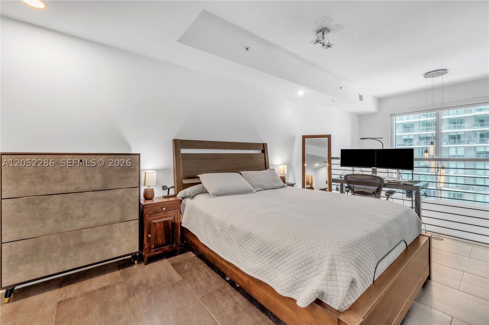 60 SW 13th St #2216, Miami FL 33130