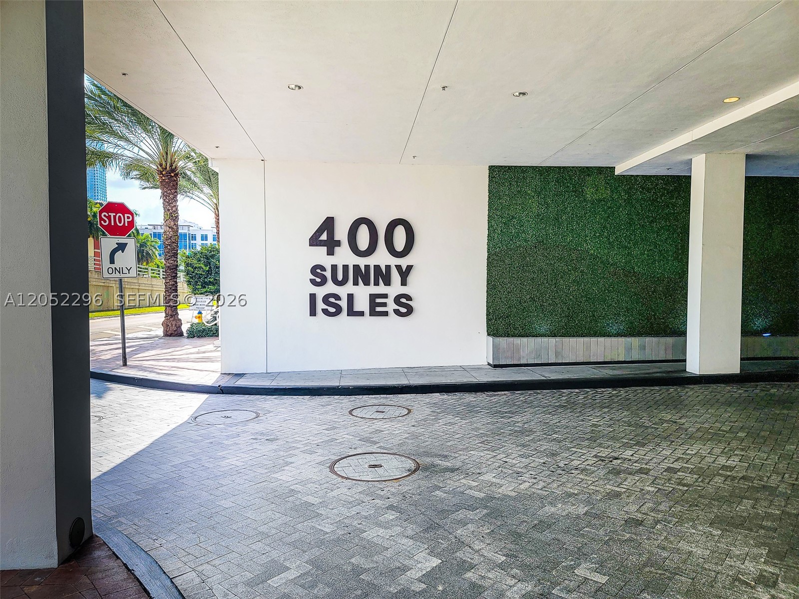 400 Sunny Isles Blvd #1604, Sunny Isles Beach FL 33160