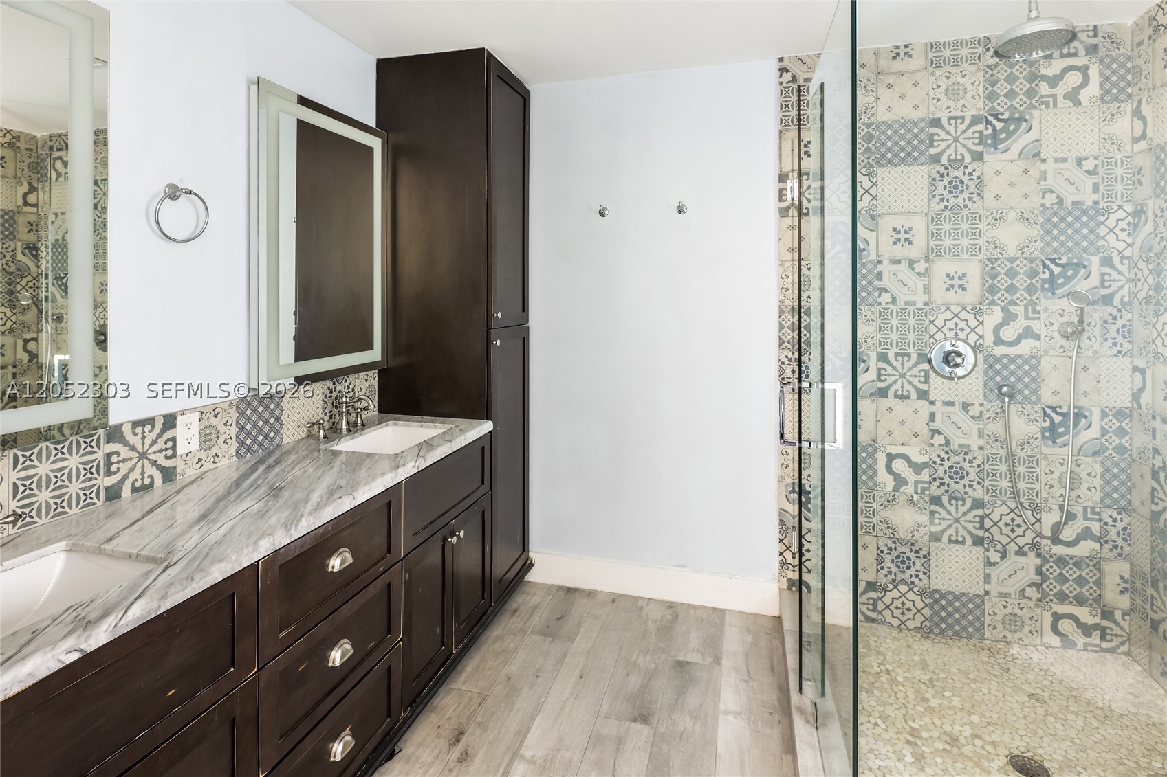 583 W 49th St, Miami Beach FL 33140