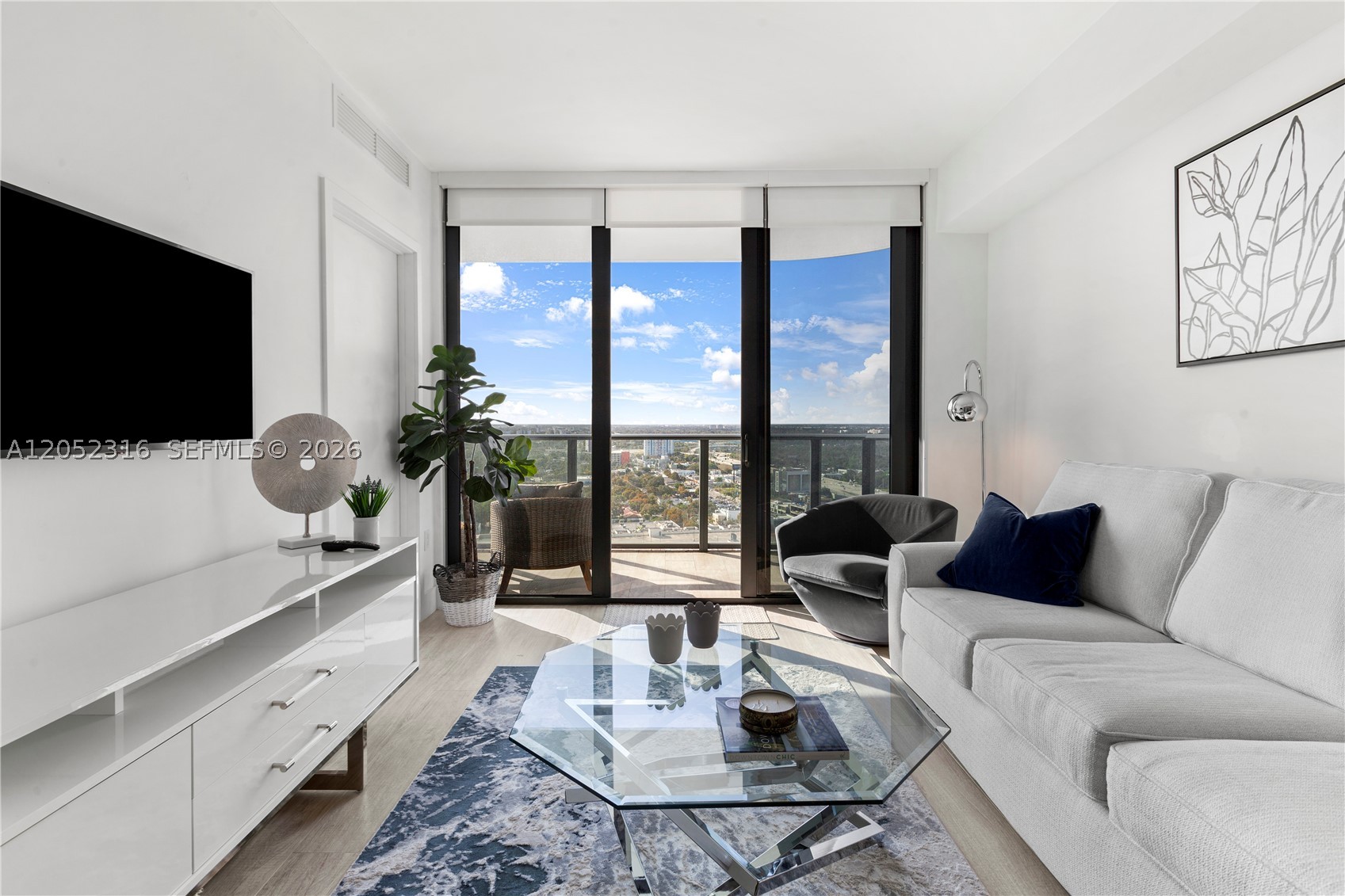 121 NE 34th St #2410, Miami FL 33137