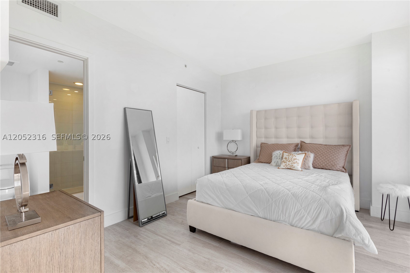121 NE 34th St #2410, Miami FL 33137