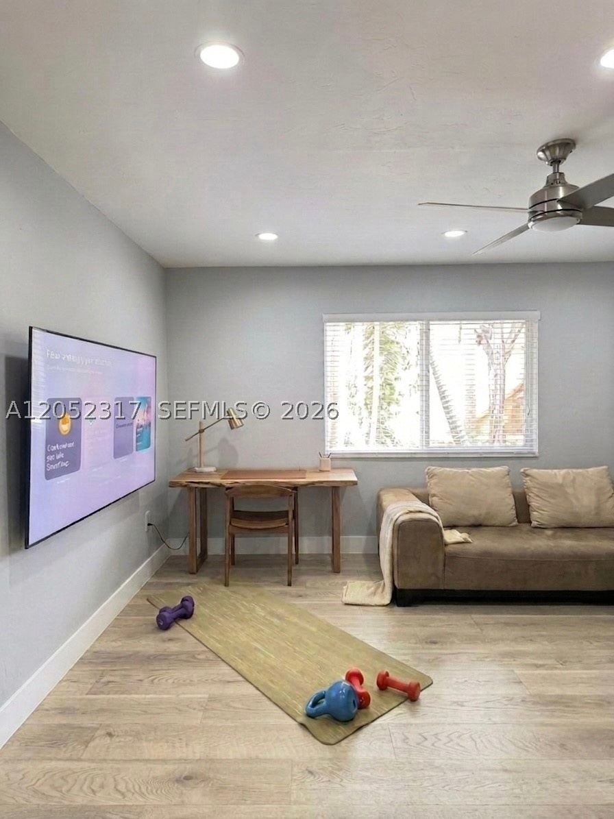 6330 SW 79th St #7, South Miami FL 33143