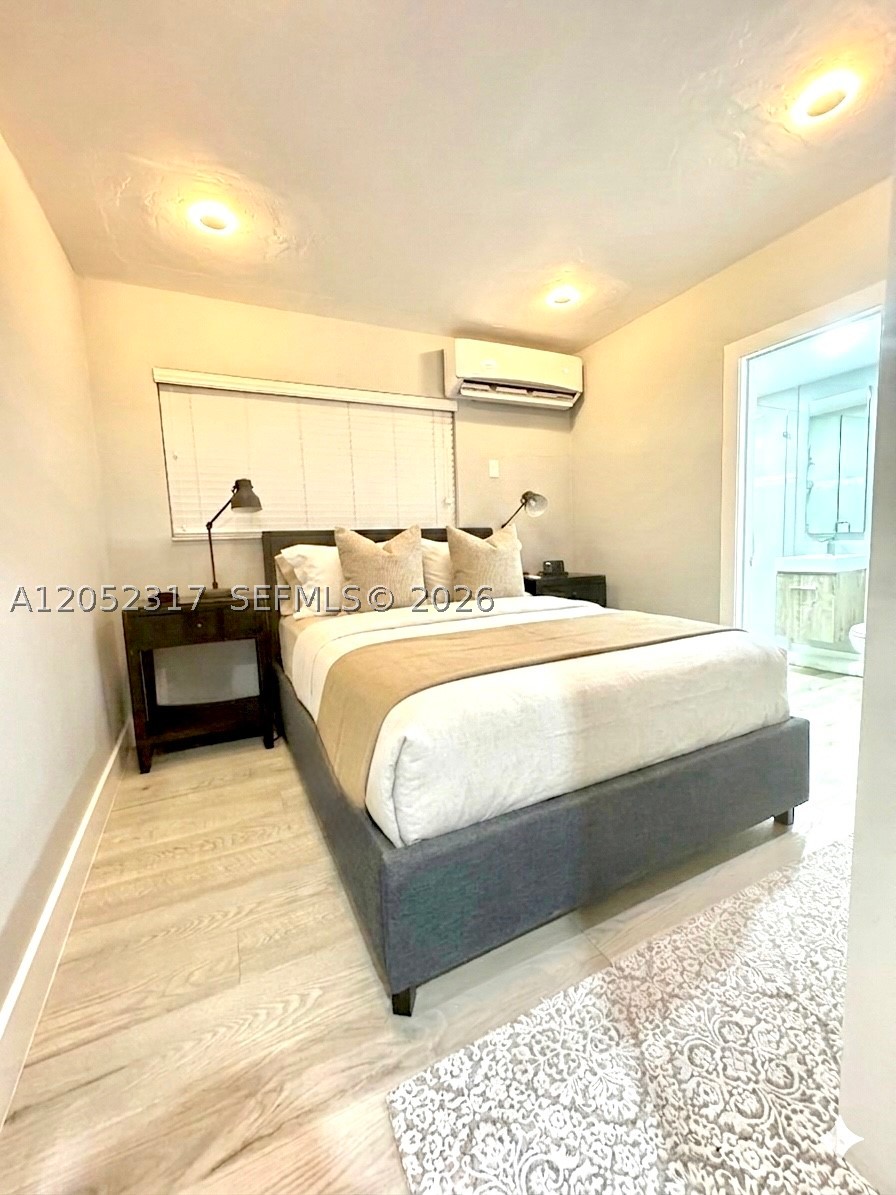 6330 SW 79th St #7, South Miami FL 33143
