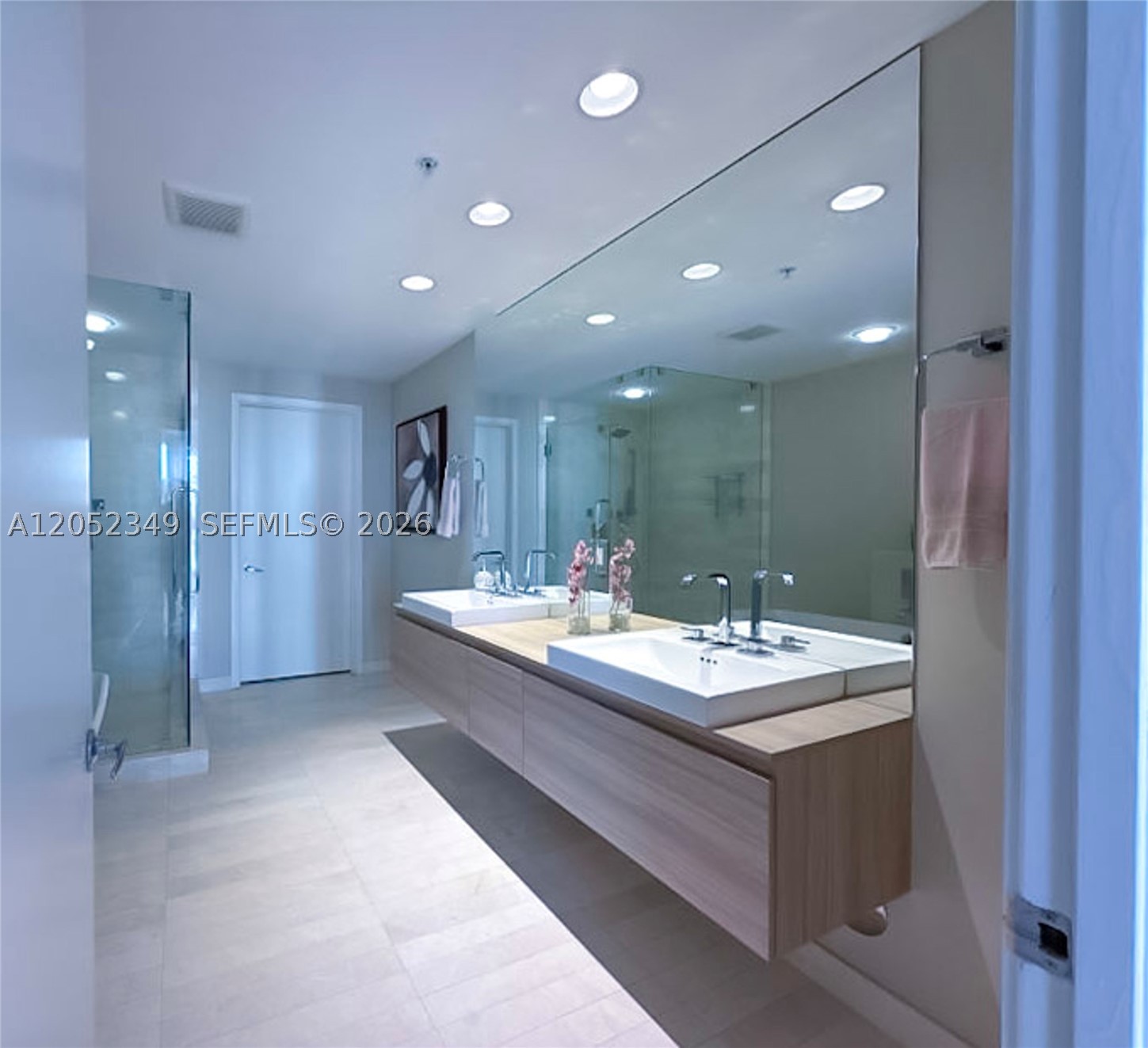 17111 Biscayne Blvd #1705, North Miami Beach FL 33160