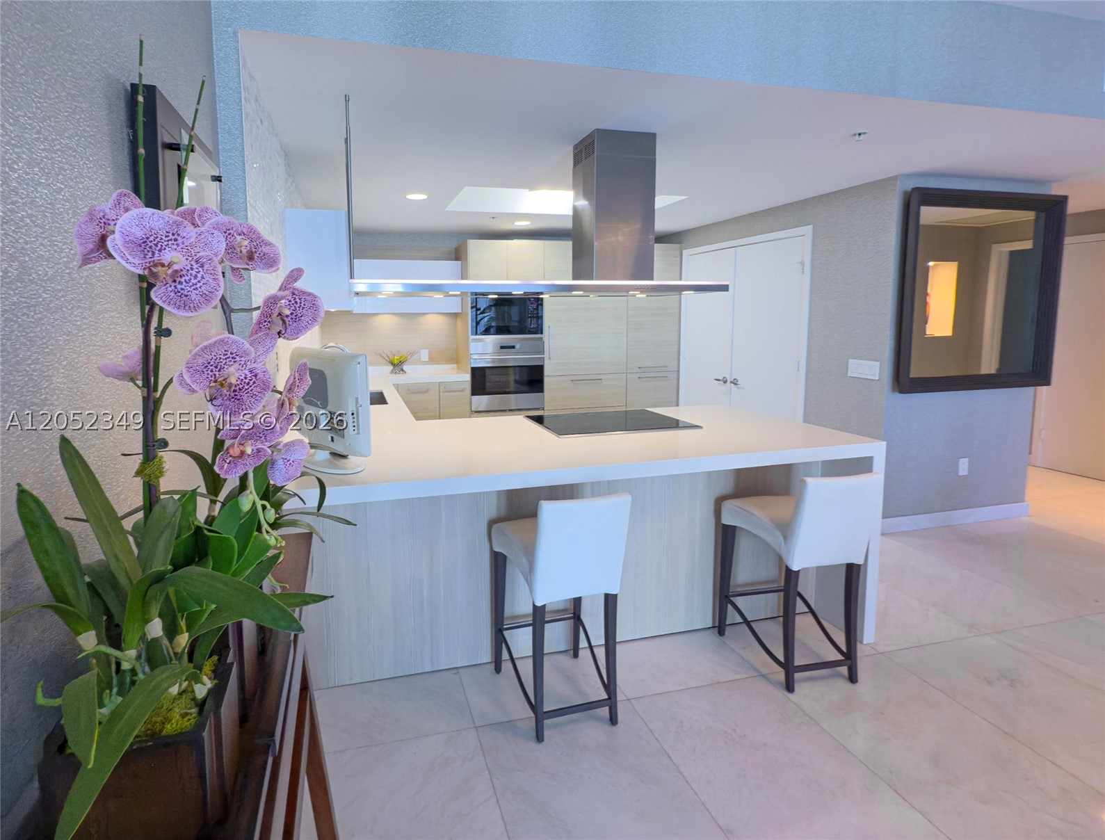 17111 Biscayne Blvd #1705, North Miami Beach FL 33160
