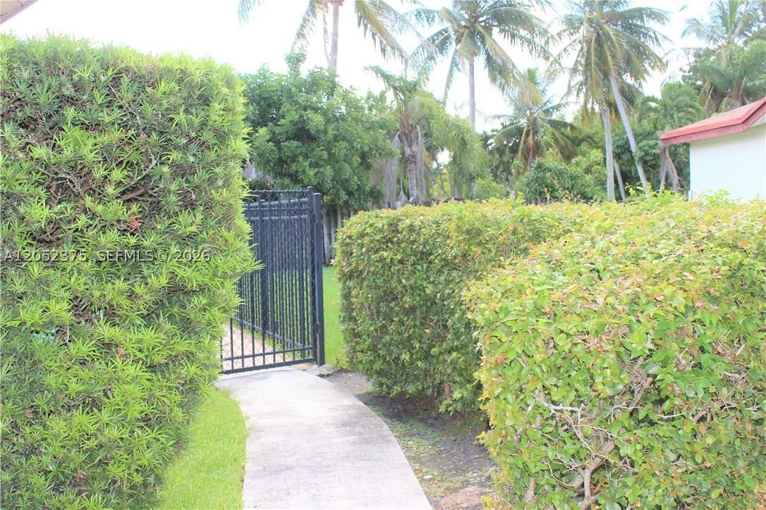 7480 NW 37th Ct, Lauderhill FL 33319