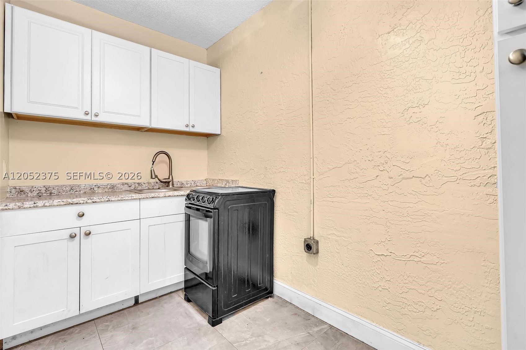 7480 NW 37th Ct, Lauderhill FL 33319