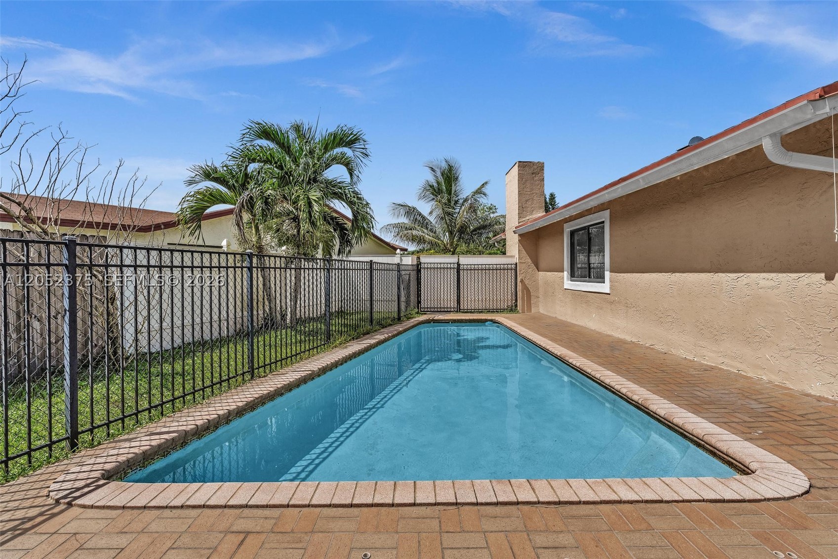 7480 NW 37th Ct, Lauderhill FL 33319