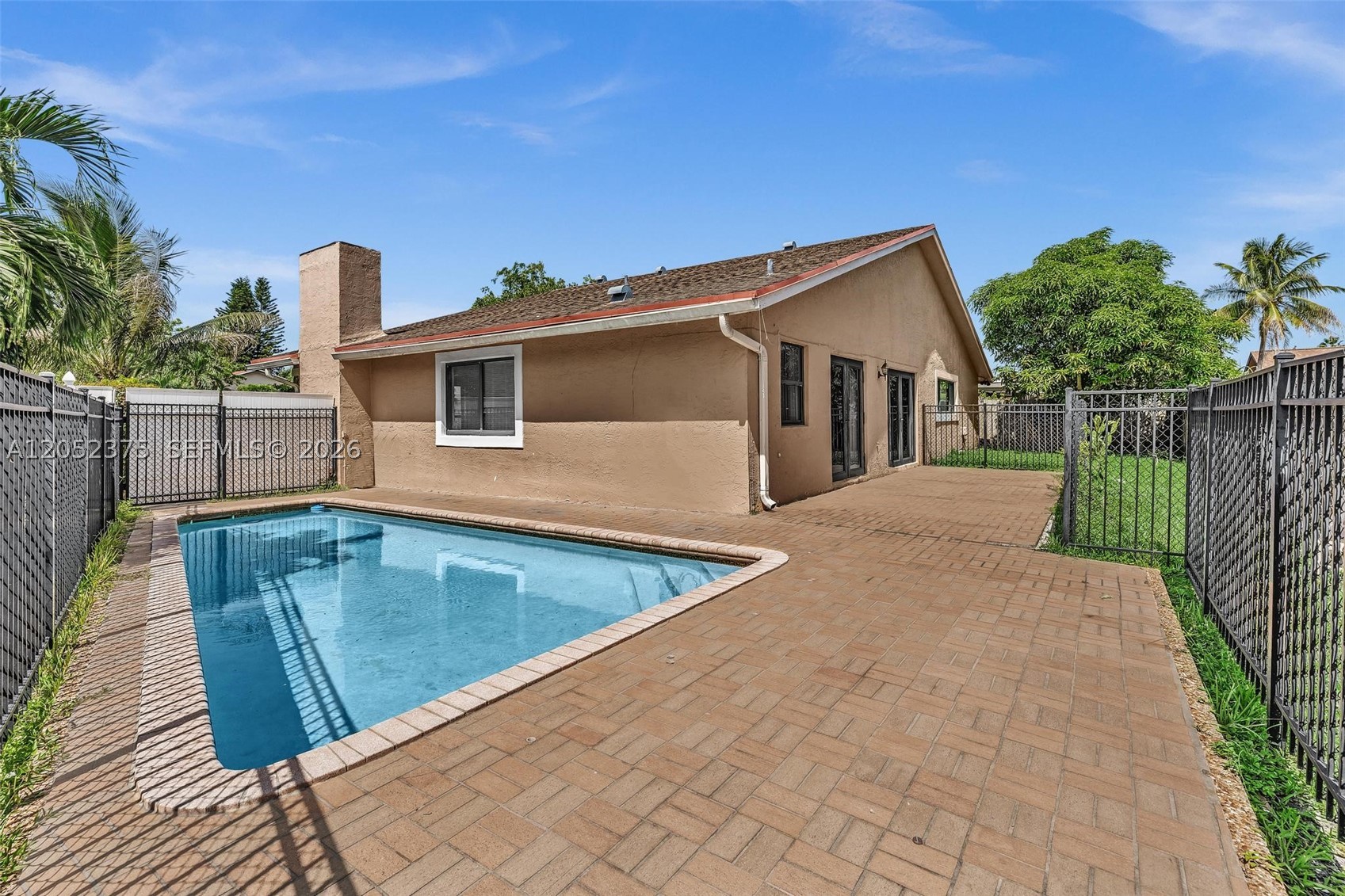 7480 NW 37th Ct, Lauderhill FL 33319