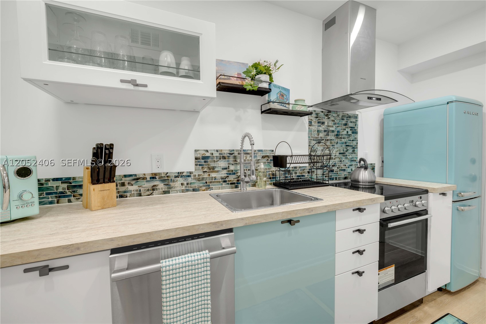 1200 West Ave #811, Miami Beach FL 33139