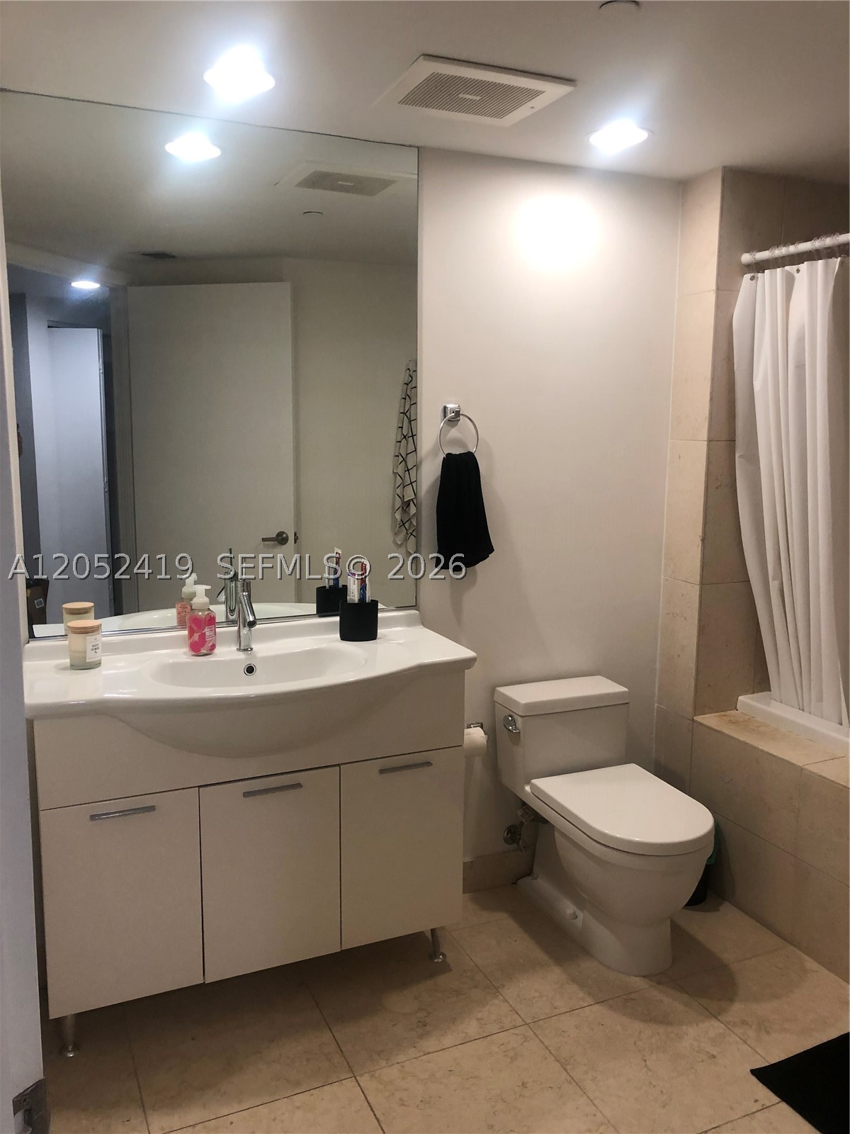 475 Brickell Ave #4008, Miami FL 33131