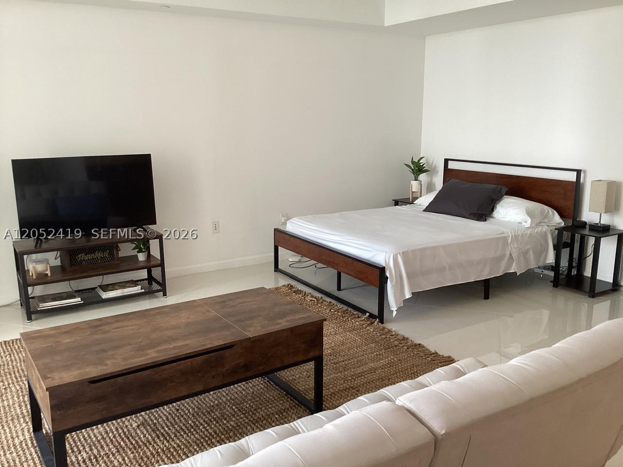 475 Brickell Ave #4008, Miami FL 33131