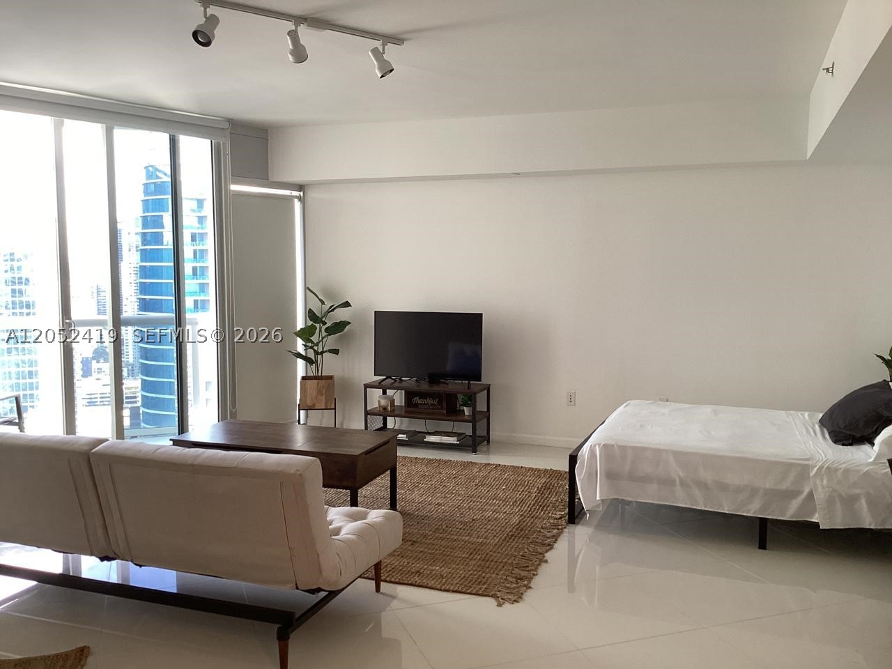 475 Brickell Ave #4008, Miami FL 33131