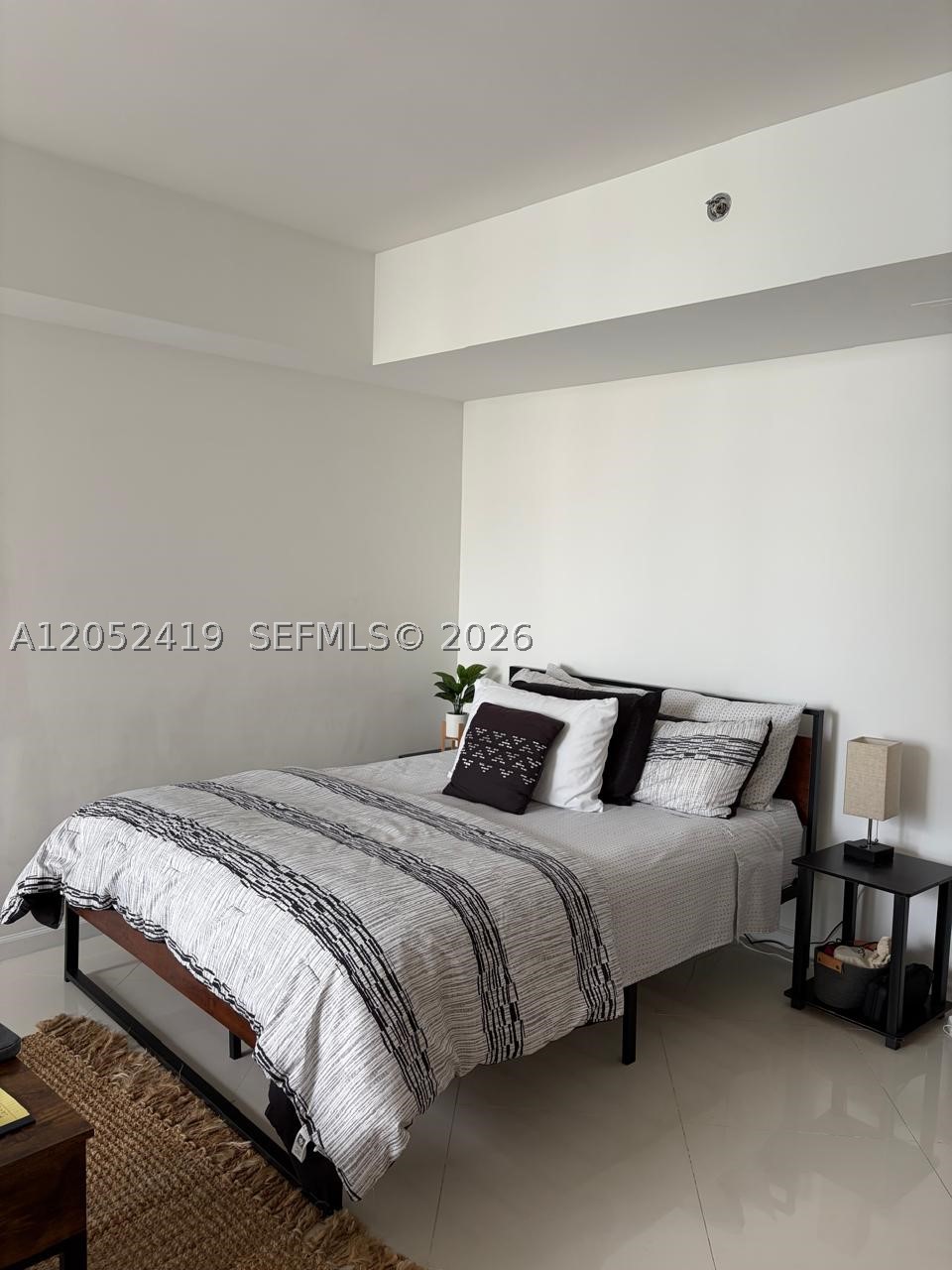 475 Brickell Ave #4008, Miami FL 33131