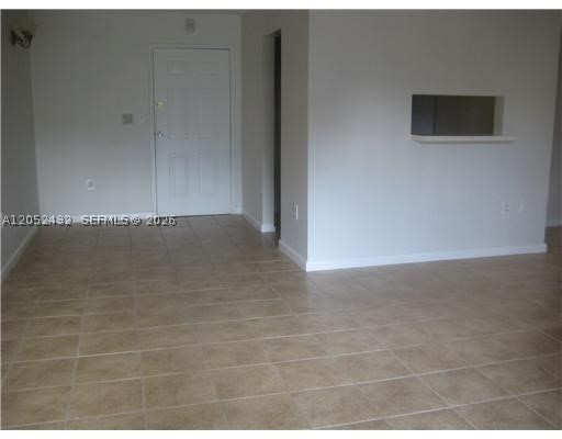 9477 SW 76th St #O4, Miami FL 33173