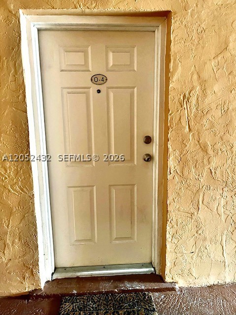 9477 SW 76th St #O4, Miami FL 33173