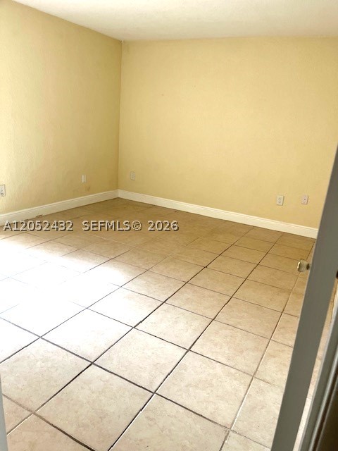 9477 SW 76th St #O4, Miami FL 33173